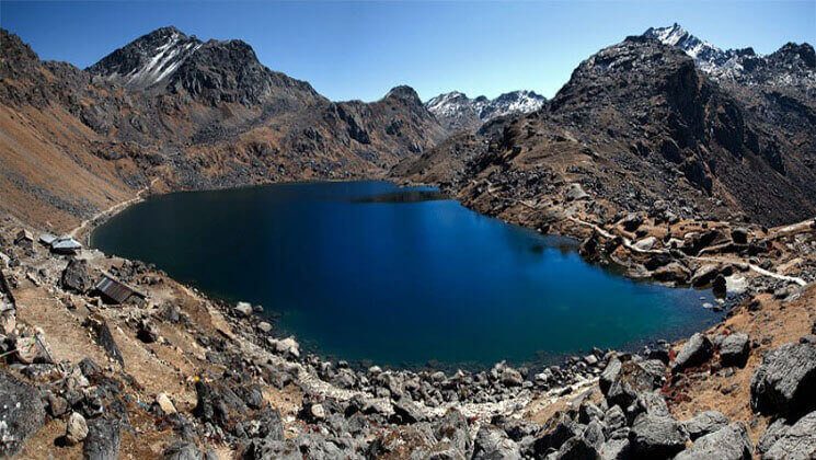 Gosaikunda lakes