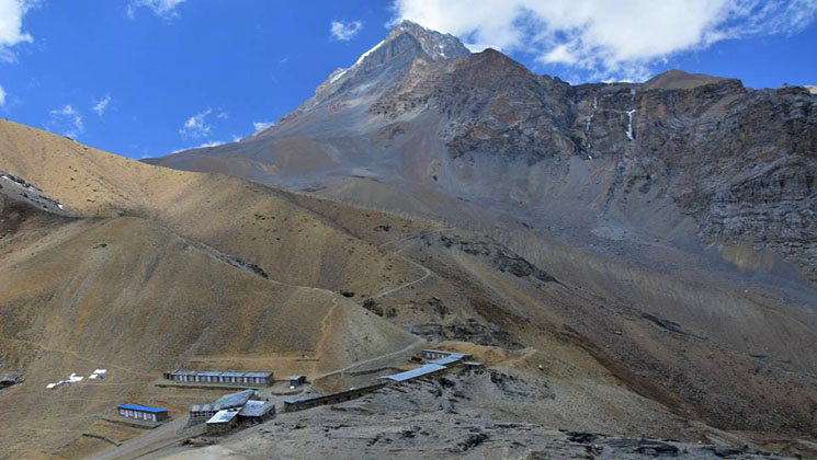 Annapurna circuit trek