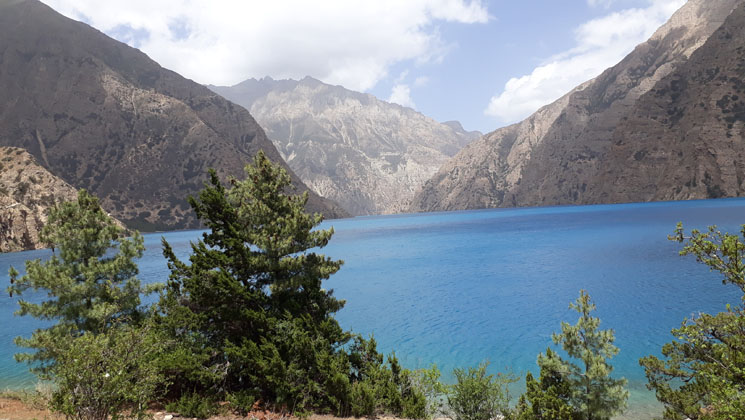 Phoksundo lake trek