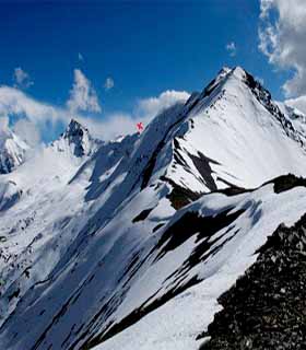 Teri La Pass tent trek