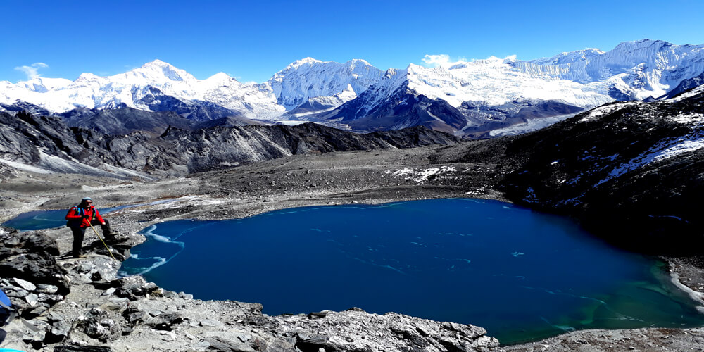 Female travel Nepal