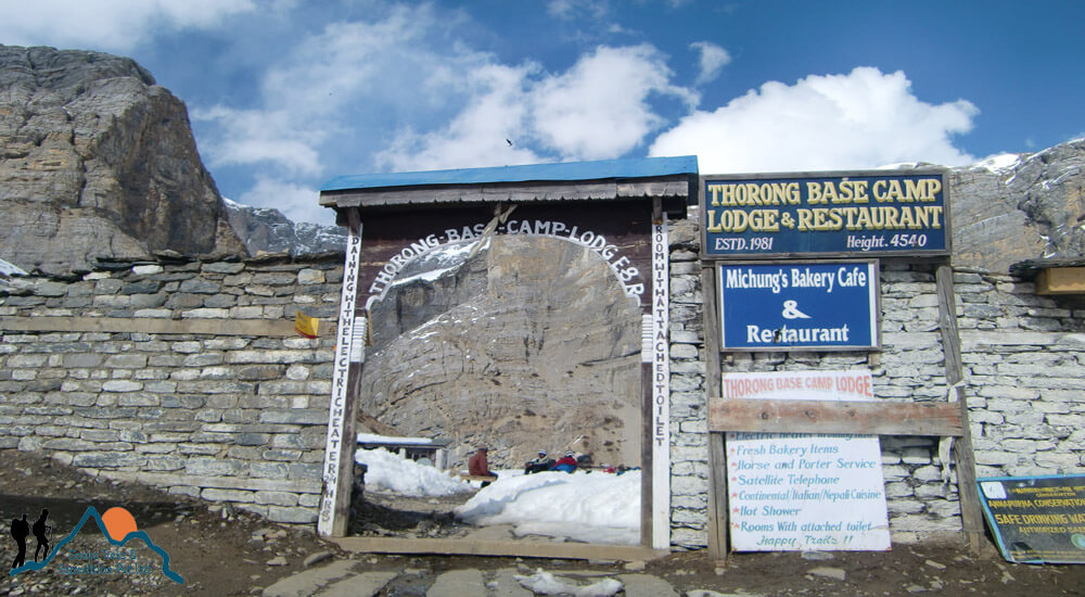 thorong la Phedi lodge