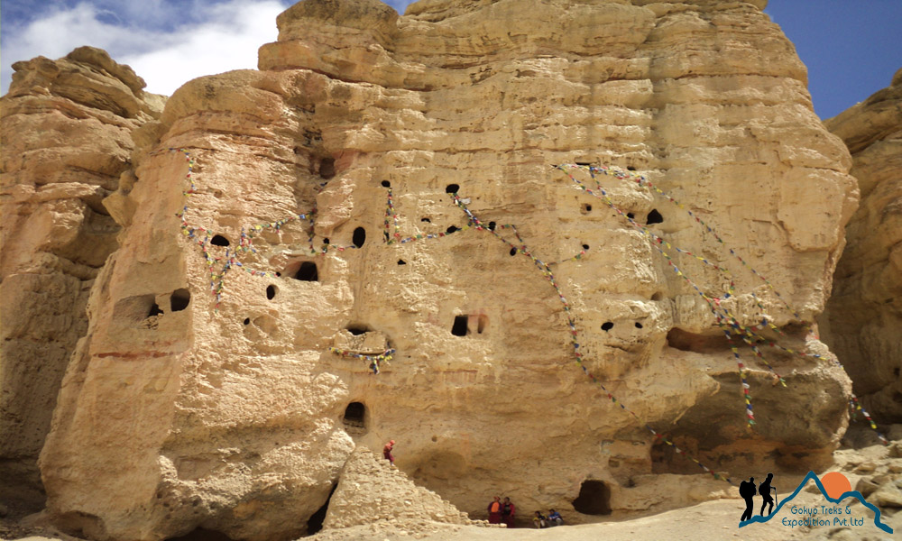 mustang cave, lo manthang