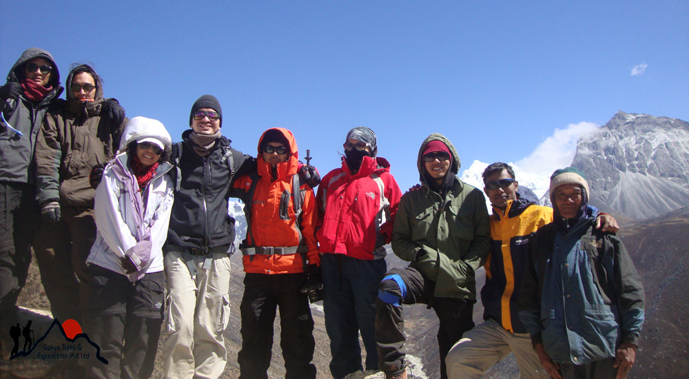 Everest base camp hike 8 days
