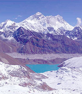 gokyo to renjo la pass trekking